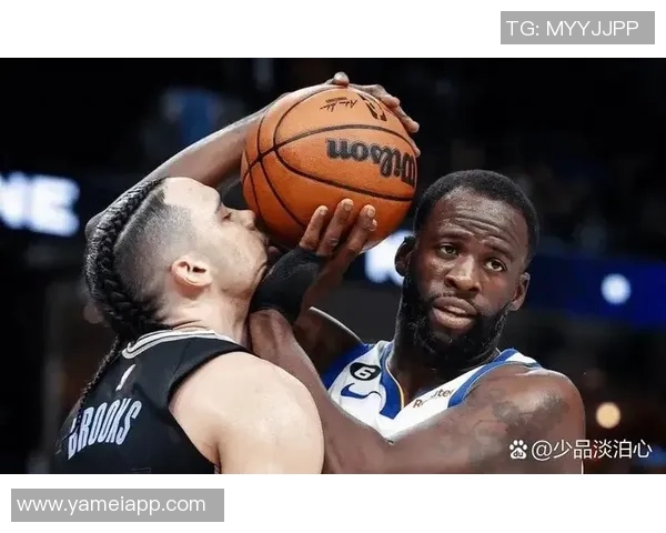 狄龙布鲁克斯勇猛表现24投10中砍下全队最高25分正负值加8助力球队胜利