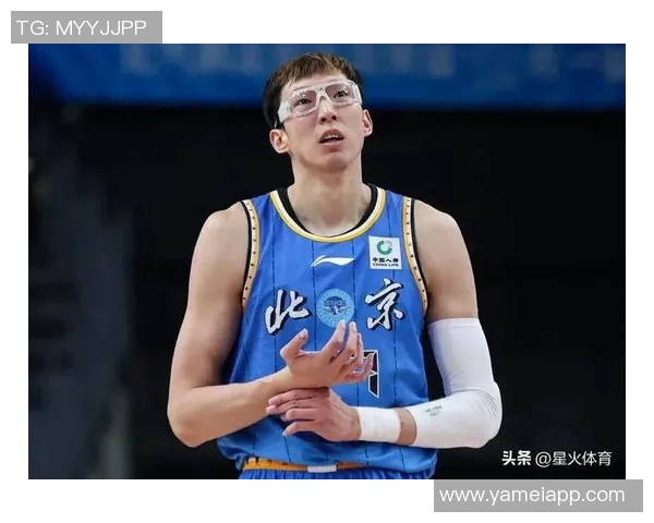 北京虽败犹荣翟晓川表现出色周琦受伤后全队依靠川队奋力拼搏 北京虽败犹荣翟晓川表现出色周琦受伤后全队依靠川队奋力拼搏